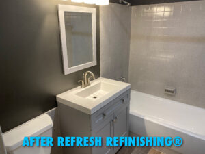 image of refinished bathroom and tub by Refresh Refinishing